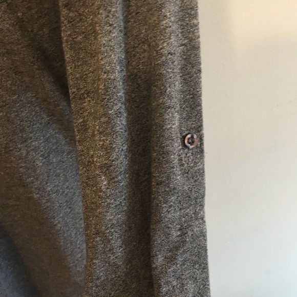 H&M Comfy Light Long Sleeve Tee - Picture 4 of 4